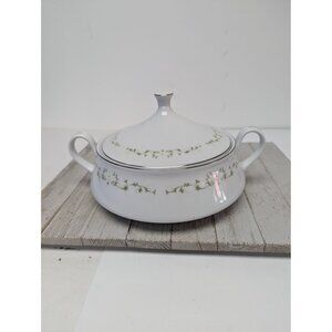 Sheffield Fine China Elegance Covered Casserole Vegetable Bowl Dish Soup Tureen